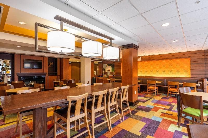 Fairfield Inn & Suites Carlisle 3