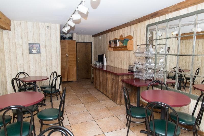 The Country Inn Of Lancaster 3