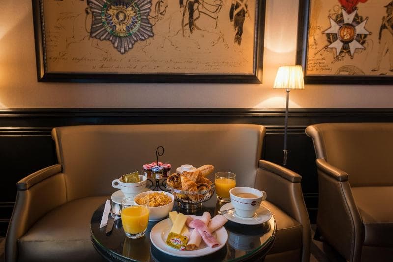 Hotel Saint Cyr Etoile 3