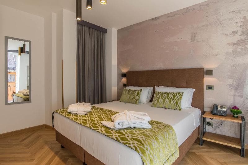 Navona Essence Hotel 5