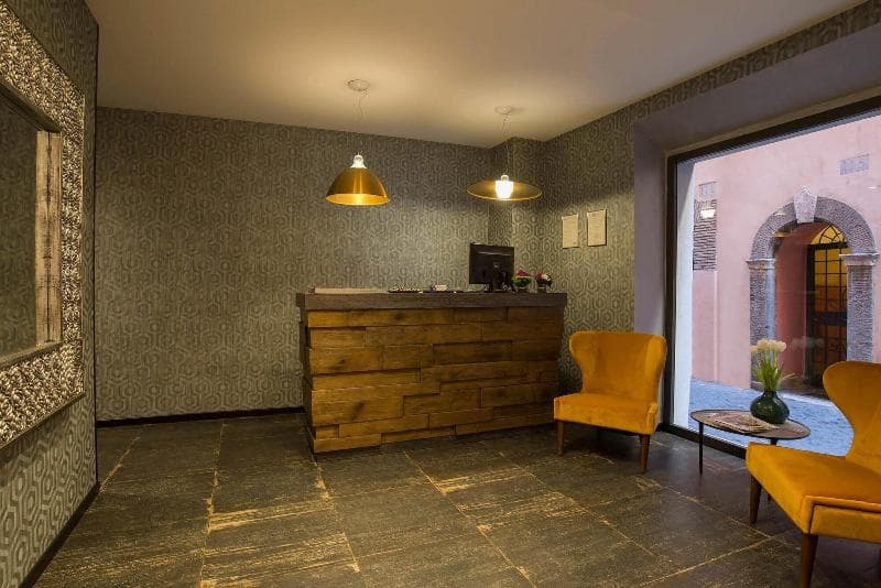 Navona Essence Hotel 4