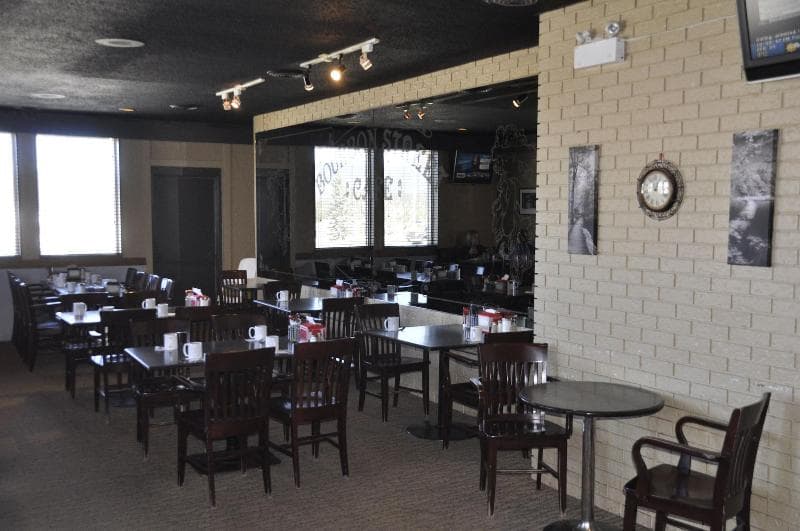 Twin Pine Inn & Suites 3