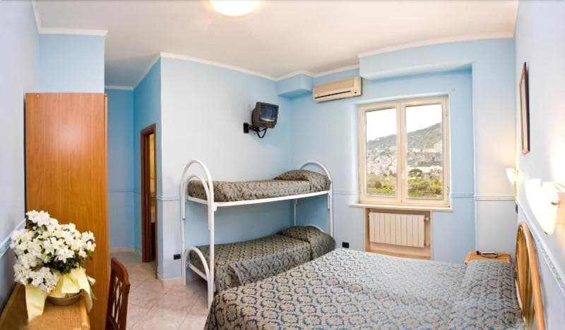 Hotel Klein Wien 4