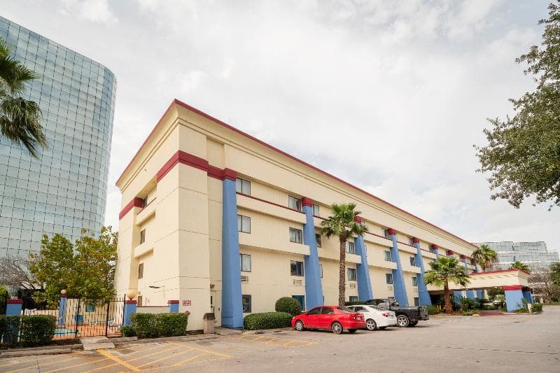 Oyo Townhouse Houston Airport North 1