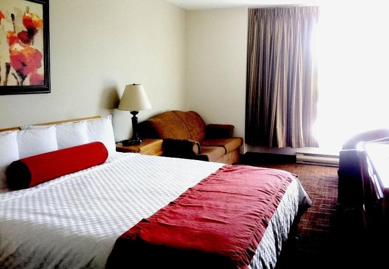 Auberge Du Grand Lac 3