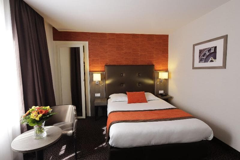Hôtel De La Gare Troyes Centre 4