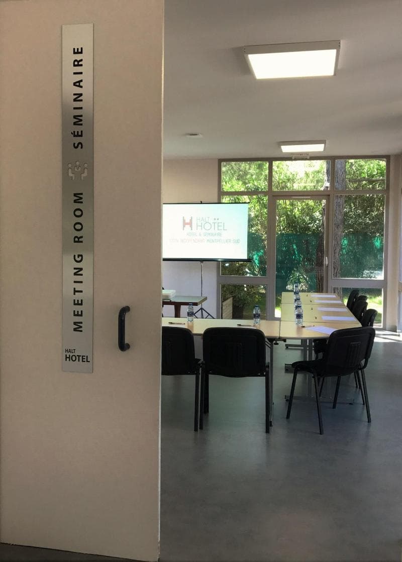 Halt Hotel - Choisissez L'hôtellerie Indépendante main