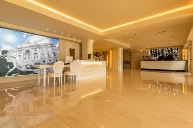 La Dolce Vita Hotel 4