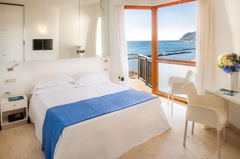 Hotel Caravelle 4