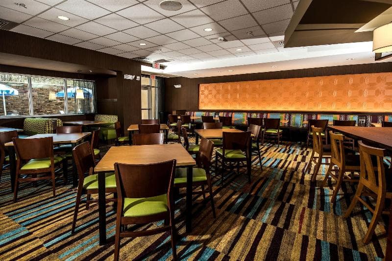 Fairfield Inn & Suites Florence I-20 2