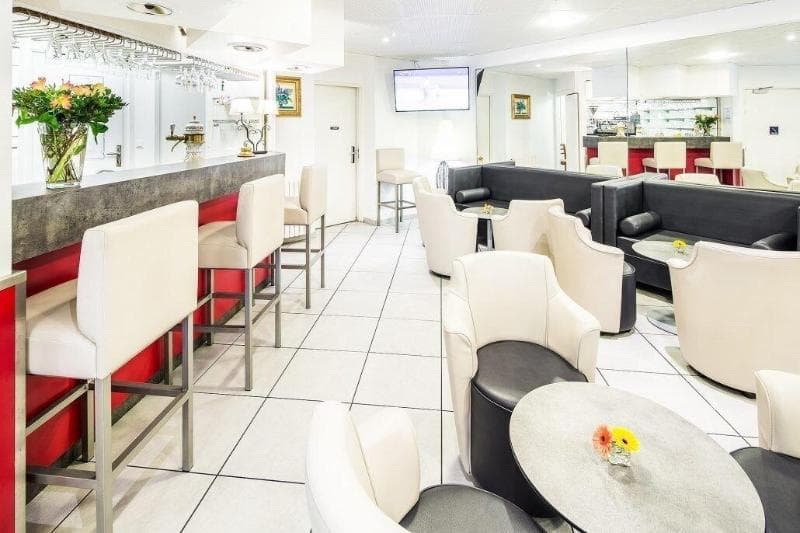 Hotel Notre- Dame De France 4