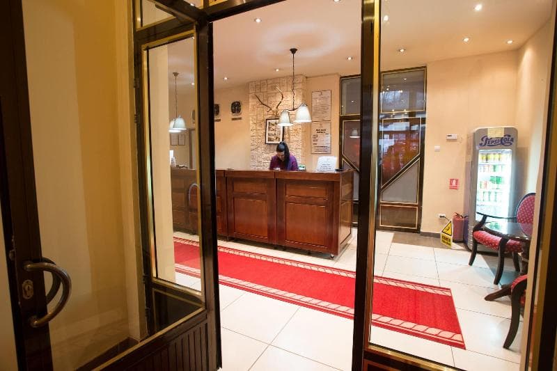 Hotel Rina Cerbul 2