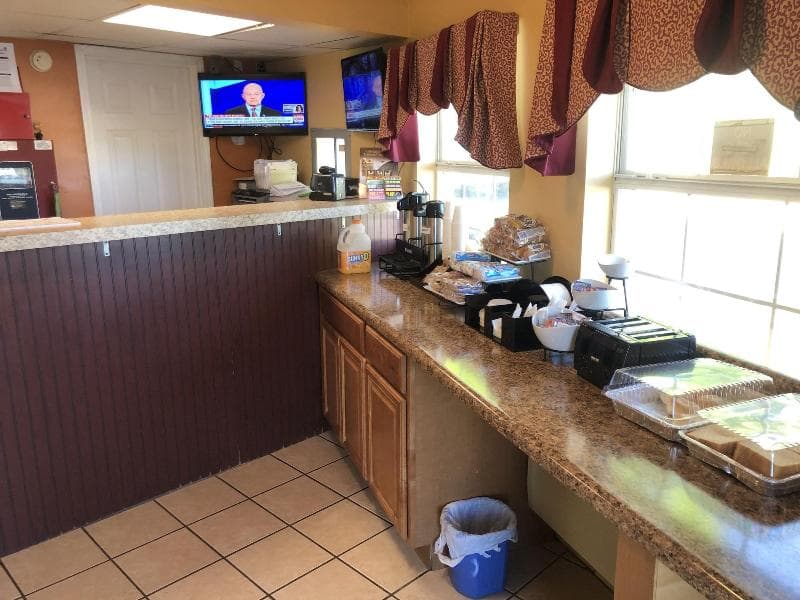 Smoky View Inn 4