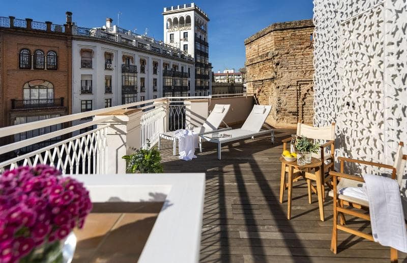 Torre Homenaje Historical Suites 5