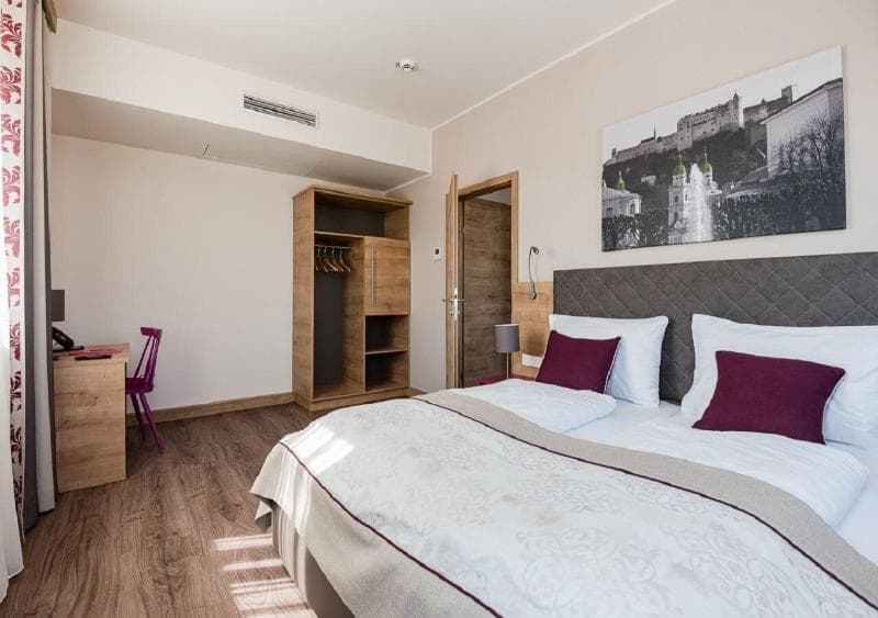 Hotel Max 70 4