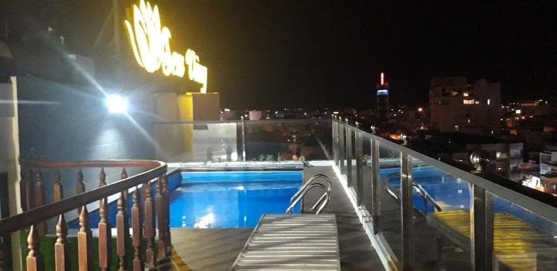 Sen Vang Luxury Hotel main