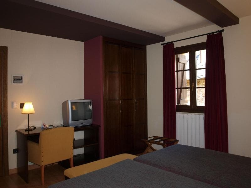 Valle De Izas (Adults Only) 5