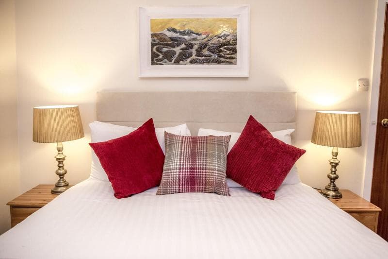 Royal Goat Hotel 3