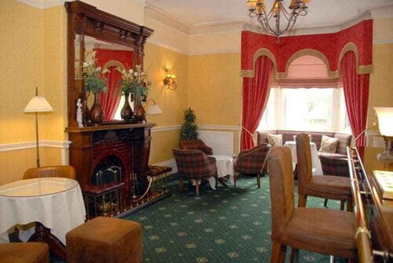 Woodlands Hotel photo 1