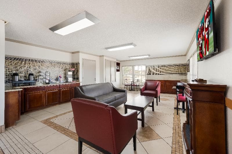 Red Roof Inn College Station 3