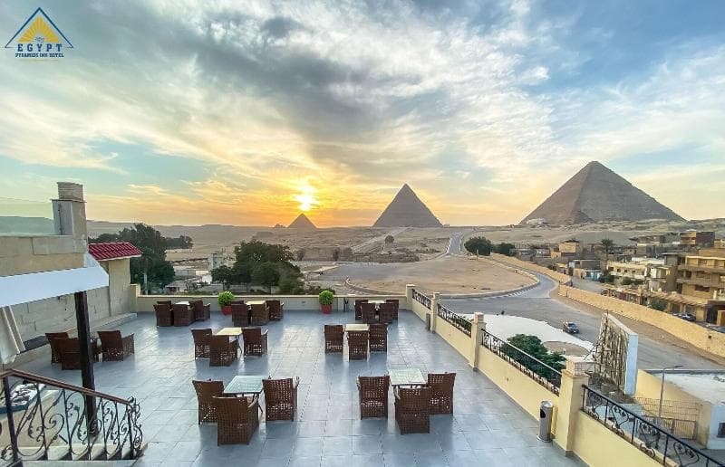 Egypt Pyramids Inn 5
