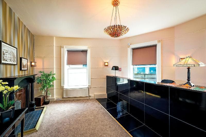 Queen's Hotel, Ennis 5