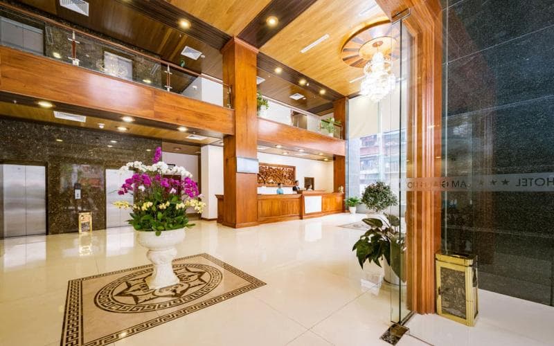 Lam Giang Hotel 5
