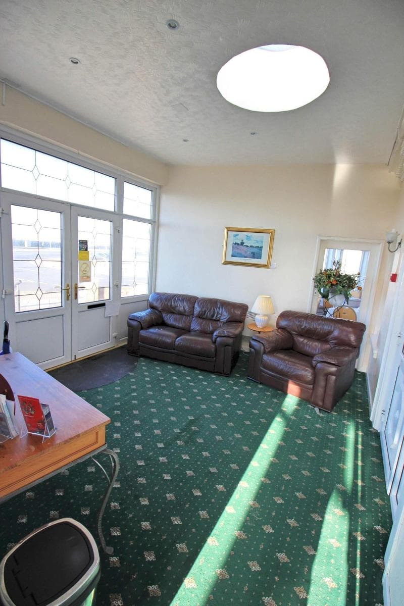 The Colwyn Hotel 4