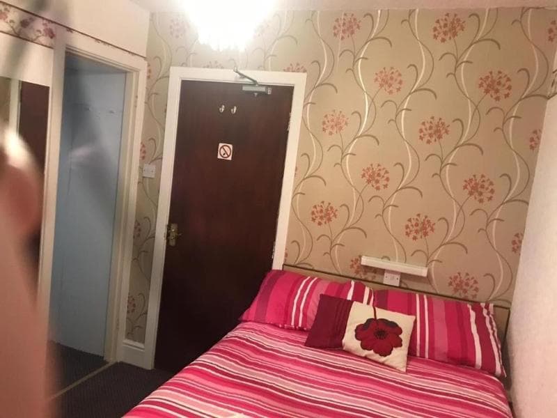 Belroy Hotel main