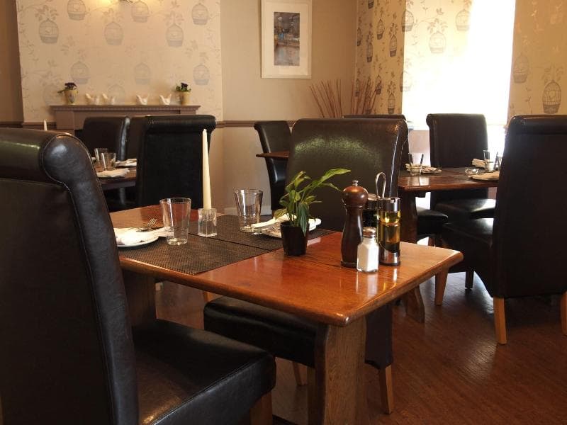 Queens Head Hotel 3