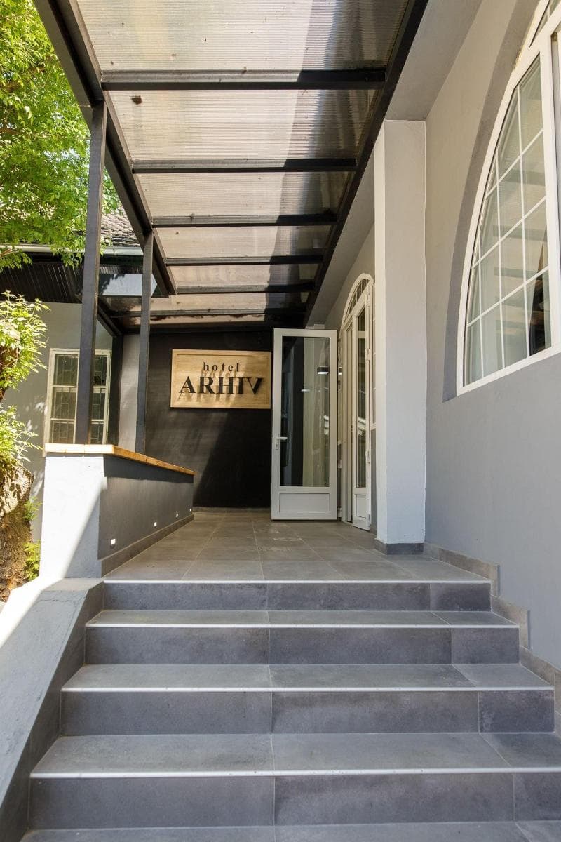 Hotel Arhiv 4