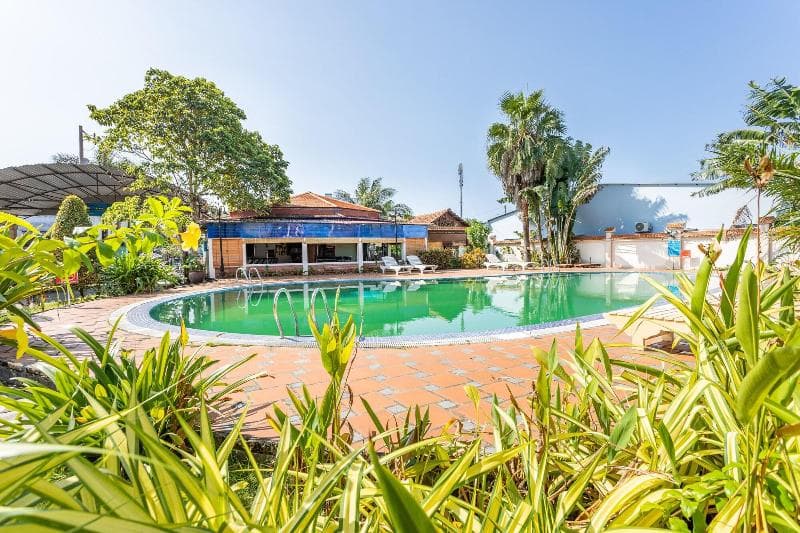 Bach Duong Resort main