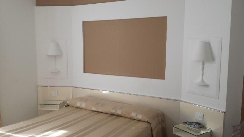 Hotel Riviera 4