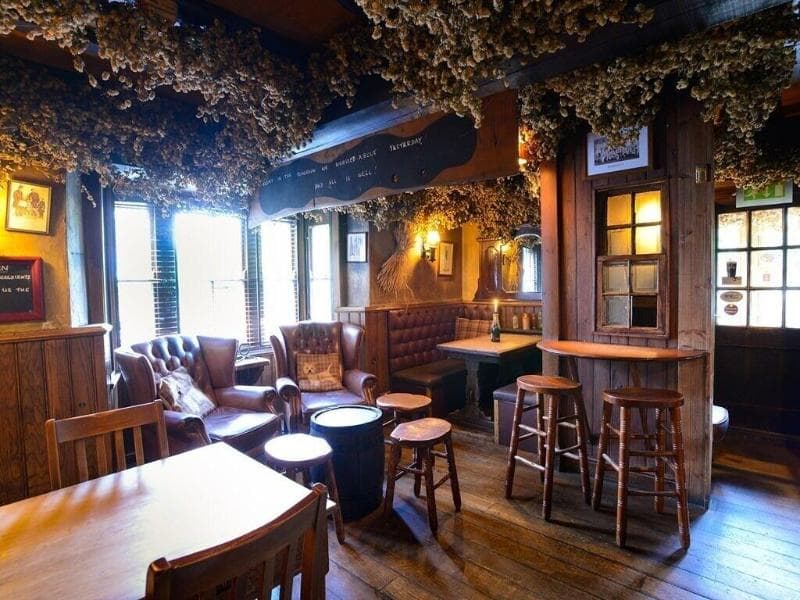 The Black Horse Inn 5