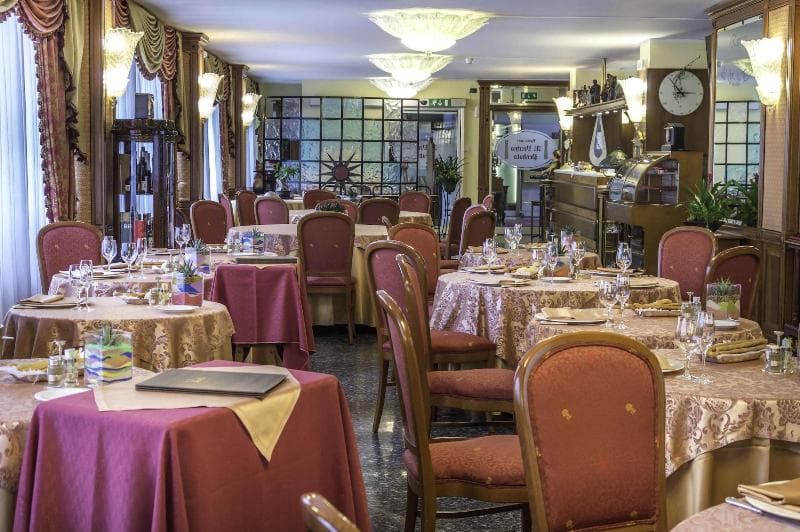 Hotel La Bussola 4