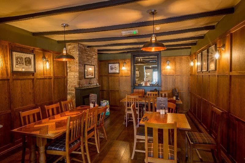 Howard Arms photo 1