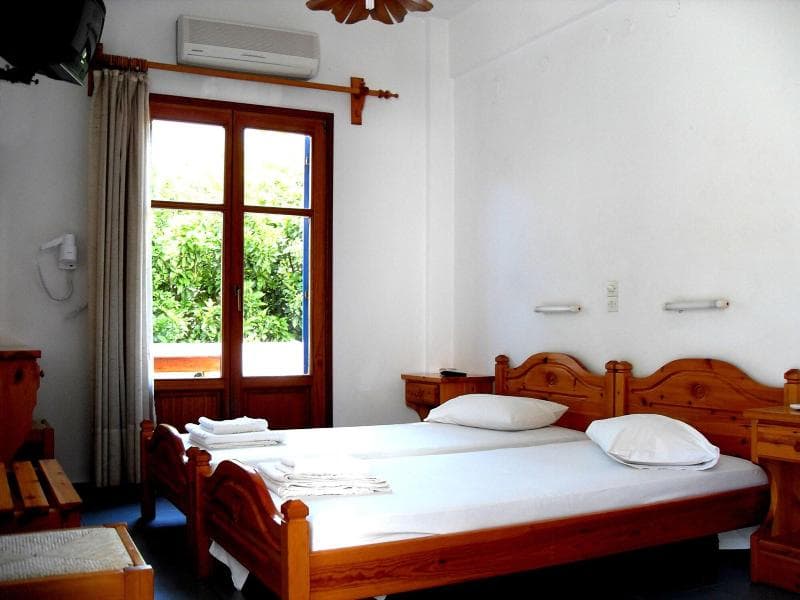 Hotel Helliniko - Adults Only 3