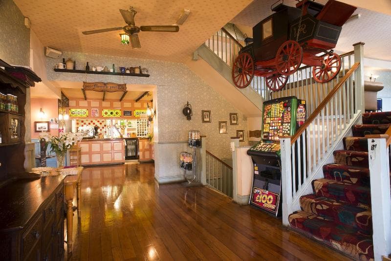Highwayman Inn 5