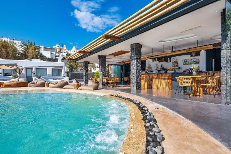 San Marino Suites main