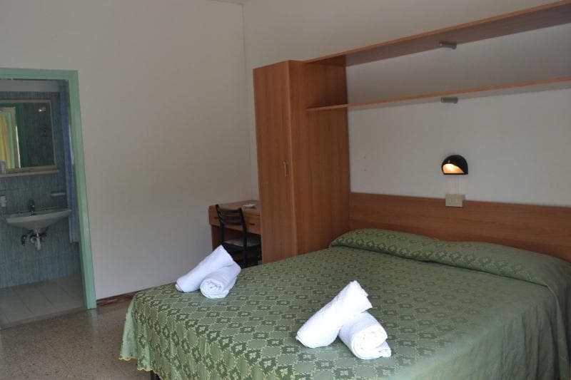 Hotel Mirage 4