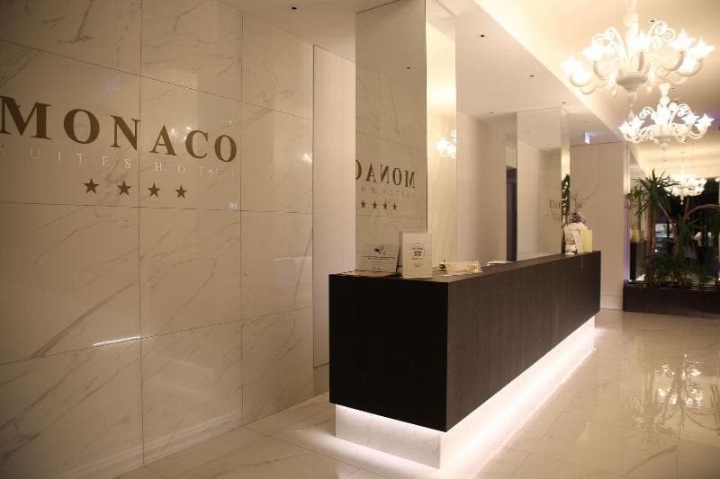 Hotel Monaco 5