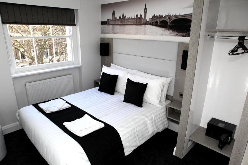 The Omega Hotel 5