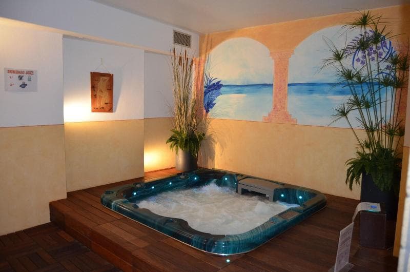 Hotel Ladina 2