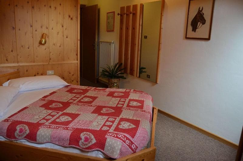 Hotel Ladina 4