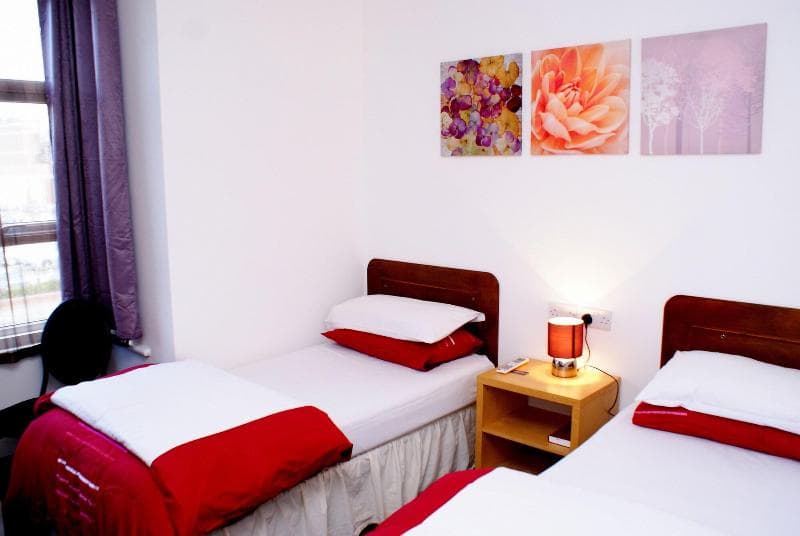 Hindes Hotel 5
