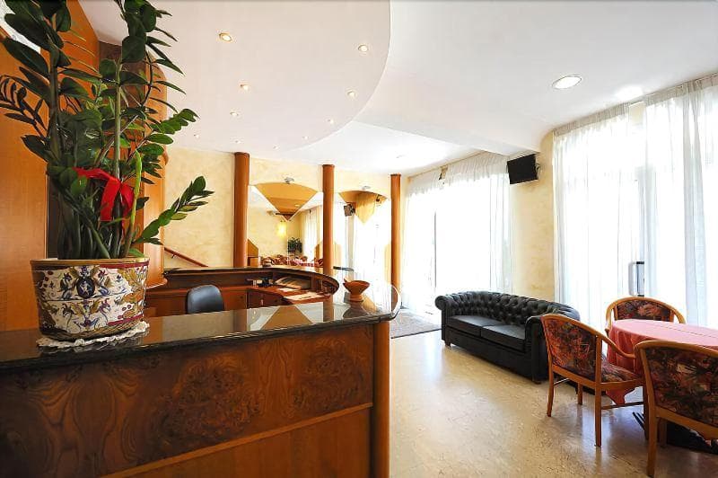 Hotel Bridge 3