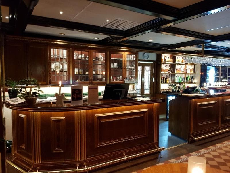 Hotel Bishops Arms Mora 3