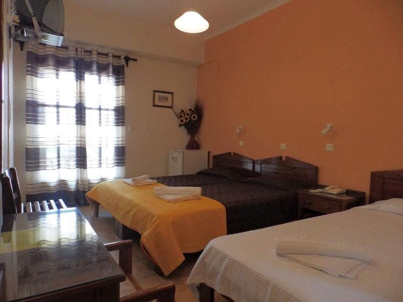 Alexandra Hotel photo 1