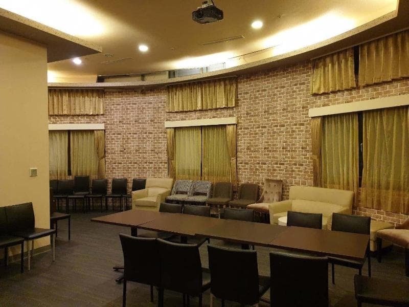 Crystal Hotel main