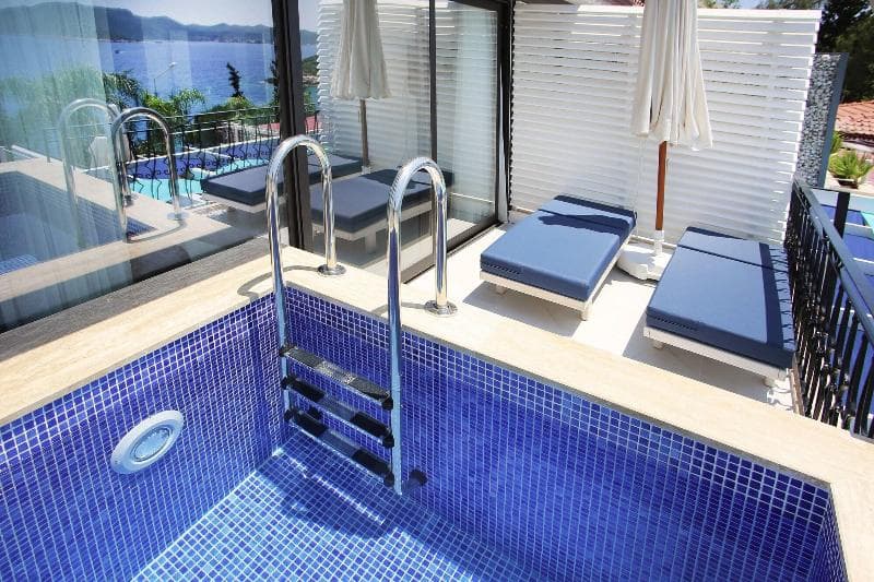 Nur Beach Hotel 5